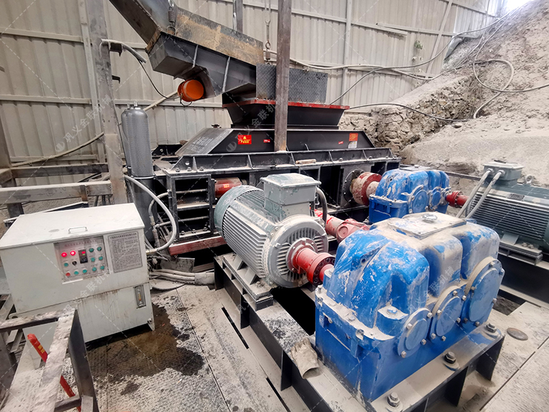 建筑用砂配置的液壓對(duì)輥制砂機(jī)多少錢(qián)一臺(tái)？