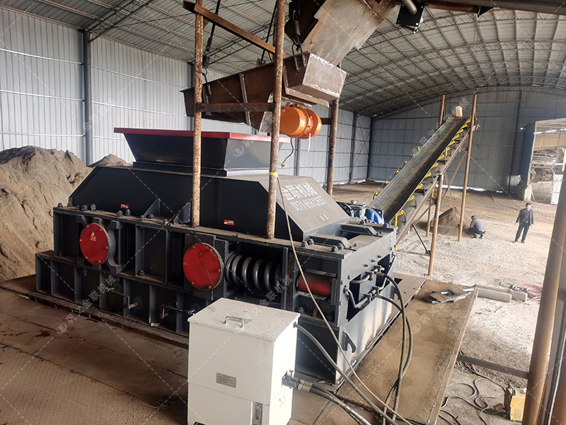 鵝卵石對輥破碎機(jī)介紹，為什么選擇金聯(lián)機(jī)械？